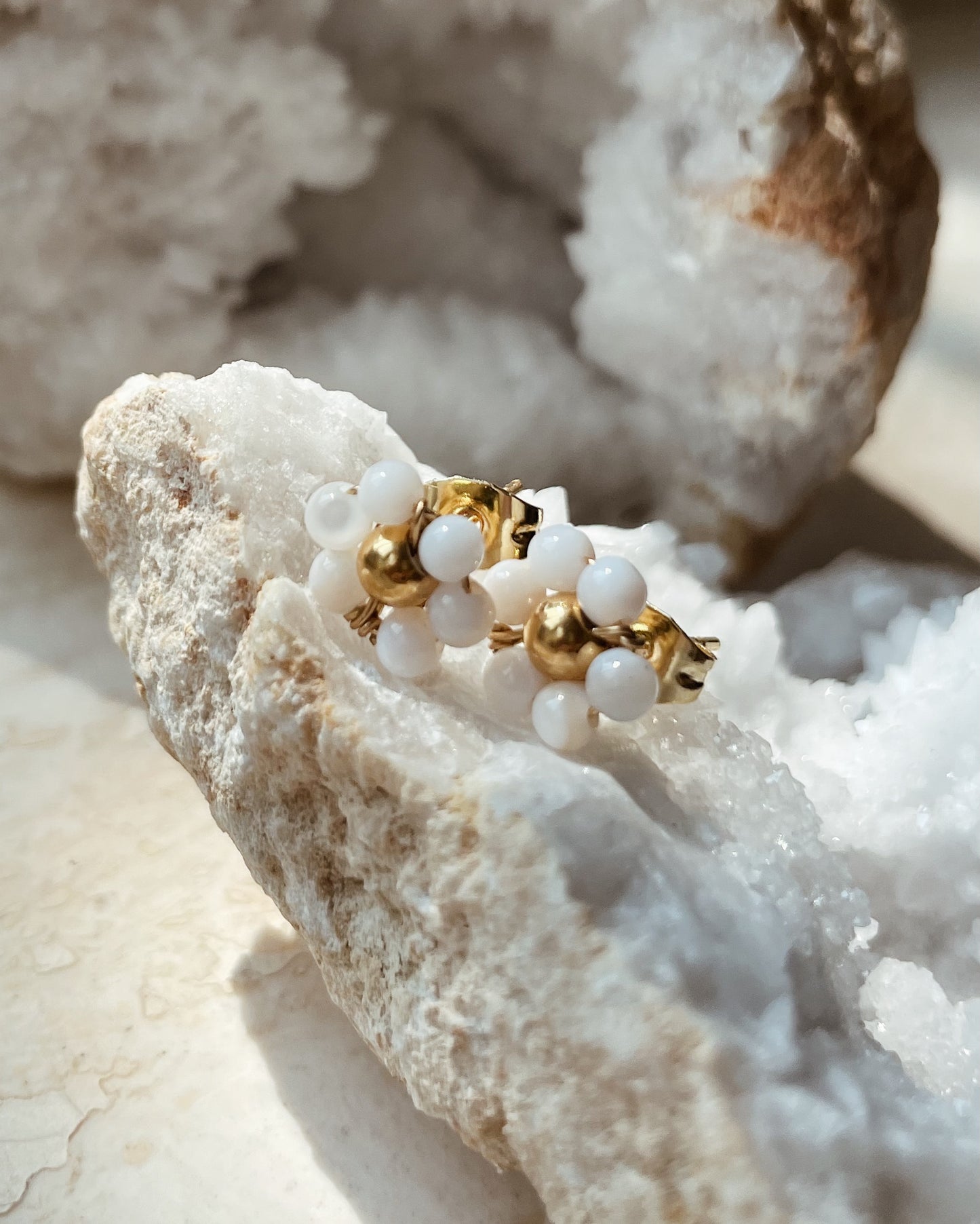 Vivé Flower Studs