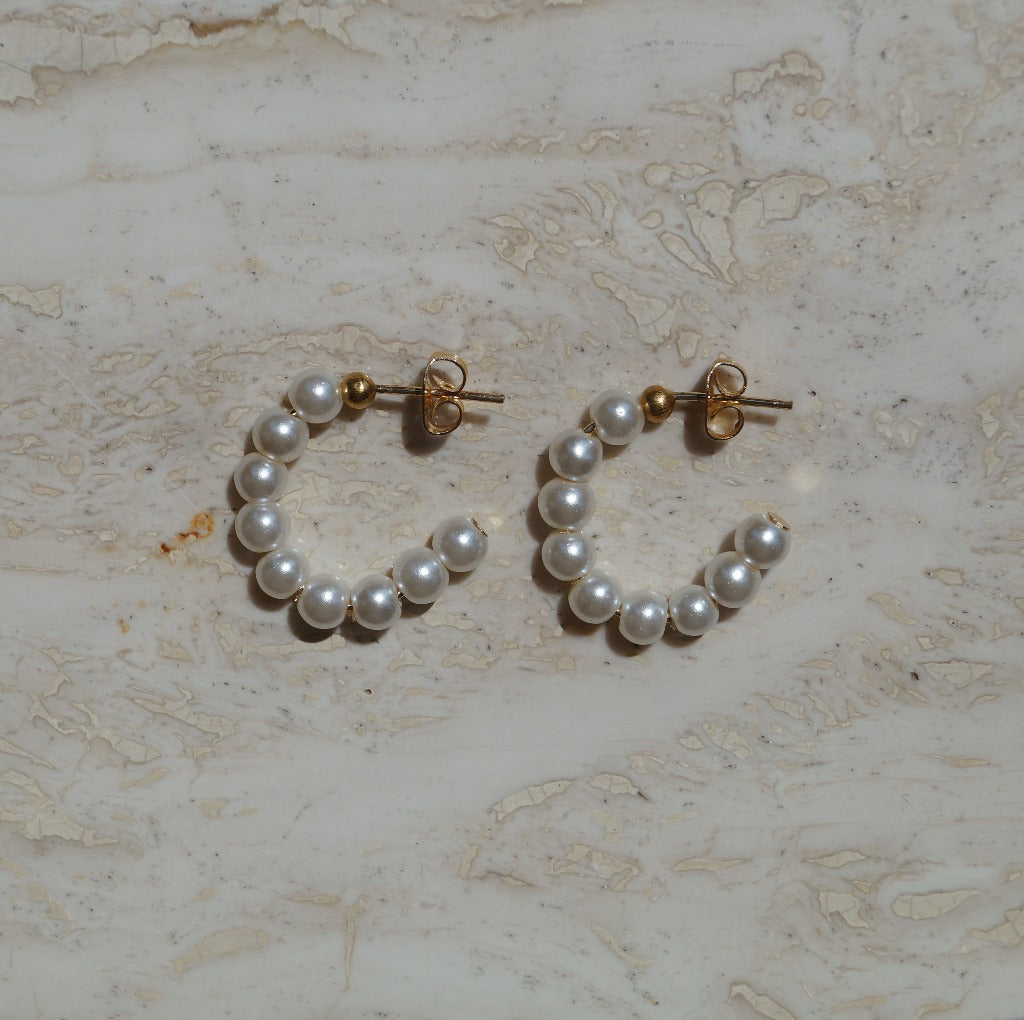 Elegante parel oorbellen, elegante witte parel oorbellen, klassieke gouden oorbellen