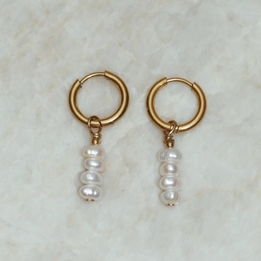 Pearly Gold Earrings