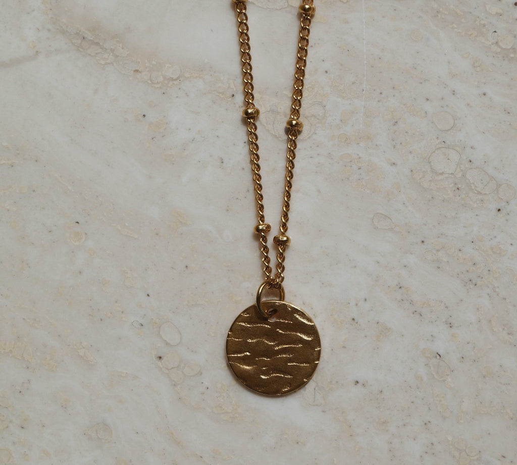 Gouden ketting. Vintage coin ketting. Bedel ketting. Subtiele ketting.