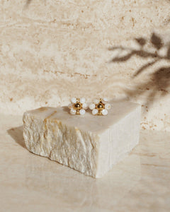 Vivé Flower Studs