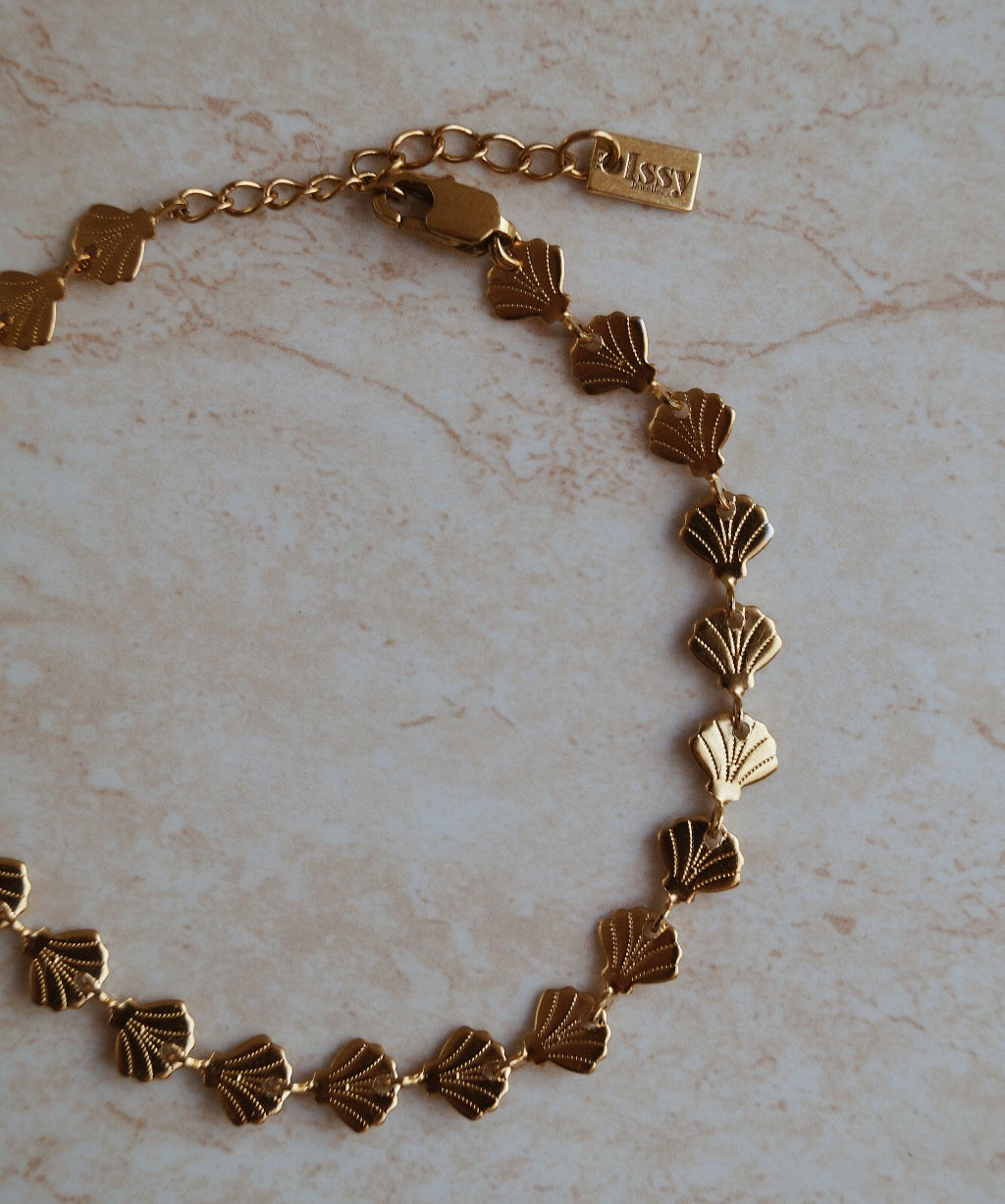 Shell Bracelet. Schelpen armbandje. Zomers sieraad. Subtiel sieraad. 