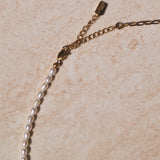 Subtile Pearl Chain Necklace