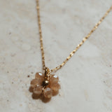 Gouden bloem ketting, Bloemen hanger sieraad, Gouden bloemen collier, Bloemvormige hanger, Delicate bloem ketting, stainless steel ketting