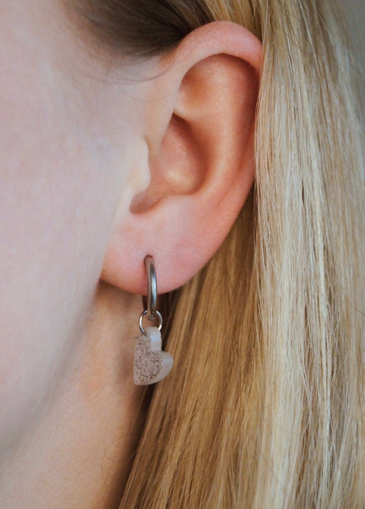 Sparkling Earrings. Stainless steel oorbellen. Hartjes oorbellen. Zilveren oorbellen.