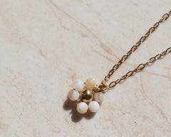 Vivé Flower Necklace