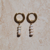 Pearly Gold Earrings