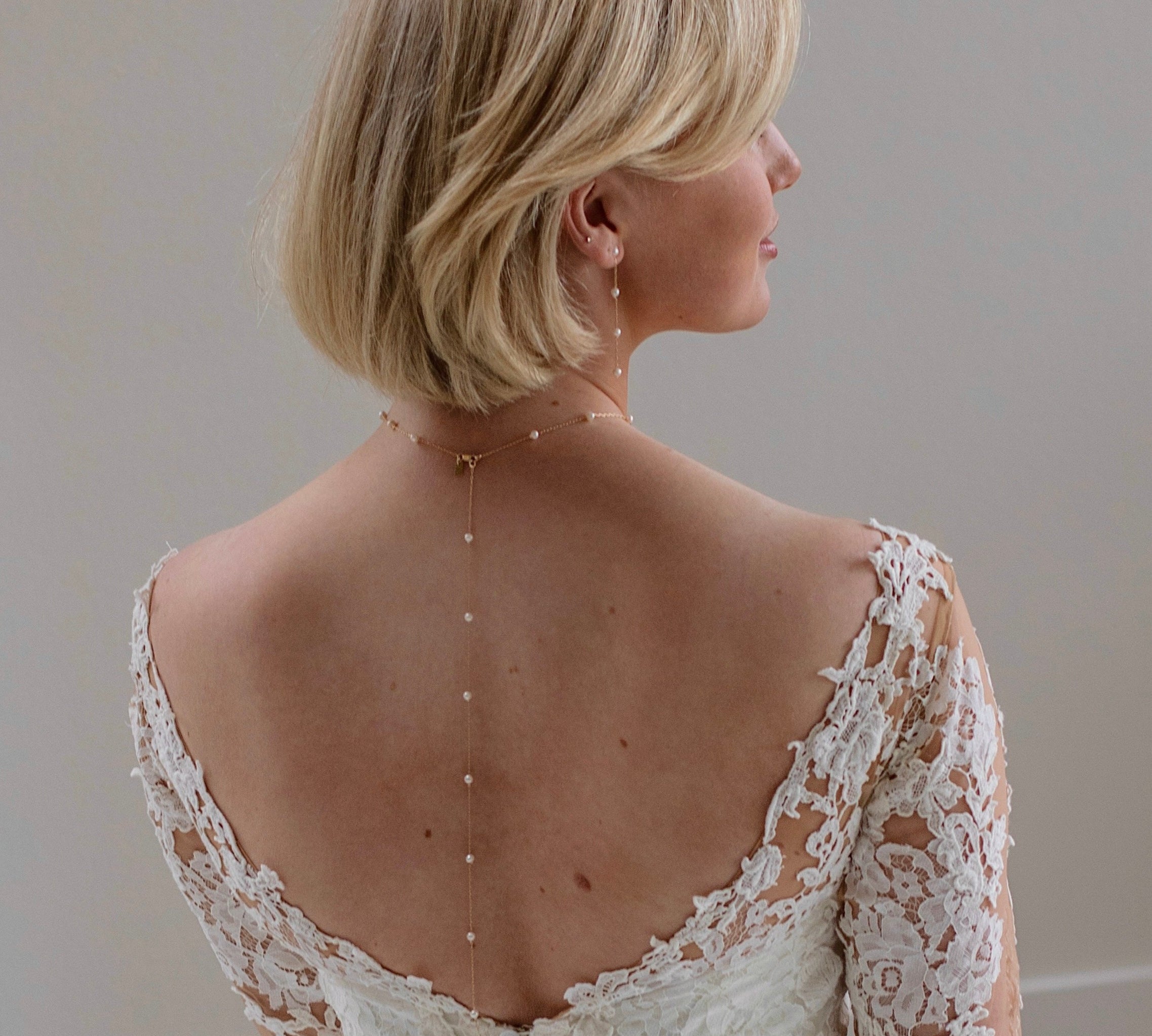 Kate Bridal Jewellery Set. Gouden sieraden. Parel sieraden. Bruidssieraden. Bruid. Subtiele sieraden. Chique.
